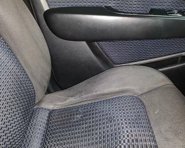 Серый Мицубиси Аутлендер, объемом двигателя 2.38 л и пробегом 323 тыс. км за 6800 $, фото 28 на Automoto.ua