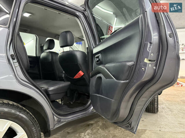 Сірий Міцубісі Аутлендер, об'ємом двигуна 2 л та пробігом 235 тис. км за 8950 $, фото 40 на Automoto.ua