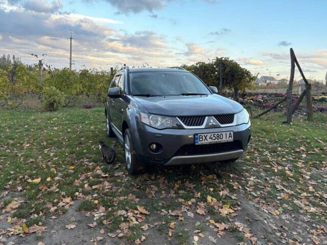 Міцубісі Аутлендер 2008 у Муровані курилівці на Automoto.ua Сірий Міцубісі Аутлендер, об'ємом двигуна 2 л та пробігом 203 тис. км за 8999 $, фото 11 на Automoto.ua