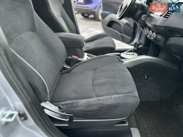 Серый Мицубиси Аутлендер, объемом двигателя 2.4 л и пробегом 61 тыс. км за 11300 $, фото 50 на Automoto.ua