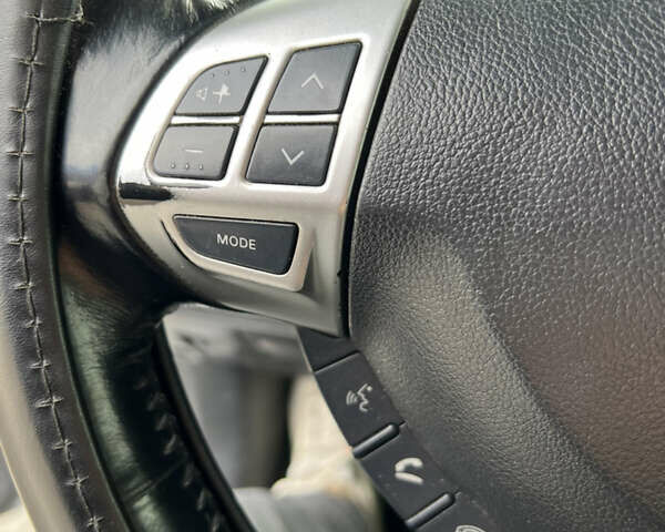 Серый Мицубиси Аутлендер, объемом двигателя 2.38 л и пробегом 197 тыс. км за 7699 $, фото 13 на Automoto.ua