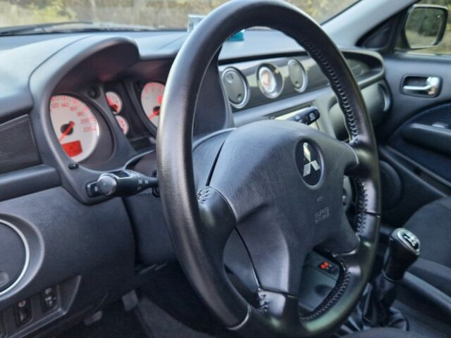 Міцубісі Аутлендер 2008 у Кременчуге на Automoto.ua Сірий Міцубісі Аутлендер, об'ємом двигуна 2 л та пробігом 157 тис. км за 8300 $, фото 16 на Automoto.ua