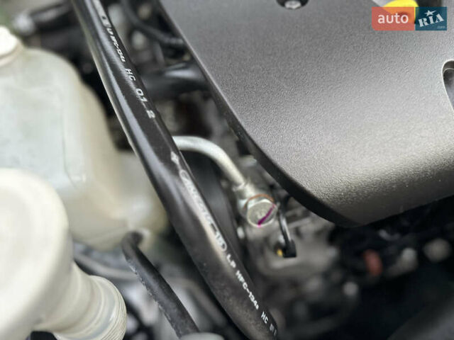 Серый Мицубиси Аутлендер, объемом двигателя 2.4 л и пробегом 61 тыс. км за 11300 $, фото 62 на Automoto.ua