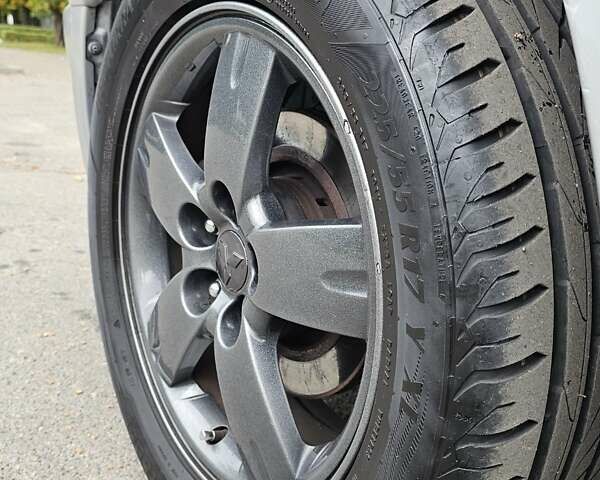 Сірий Міцубісі Аутлендер, об'ємом двигуна 2.38 л та пробігом 230 тис. км за 5500 $, фото 19 на Automoto.ua