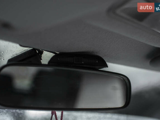 Сірий Міцубісі Аутлендер, об'ємом двигуна 2 л та пробігом 258 тис. км за 5650 $, фото 27 на Automoto.ua