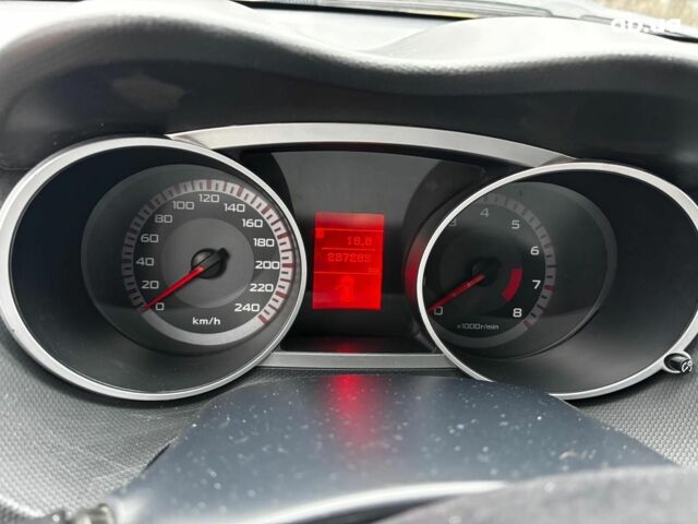 Серый Мицубиси Аутлендер, объемом двигателя 2.4 л и пробегом 237 тыс. км за 8490 $, фото 24 на Automoto.ua