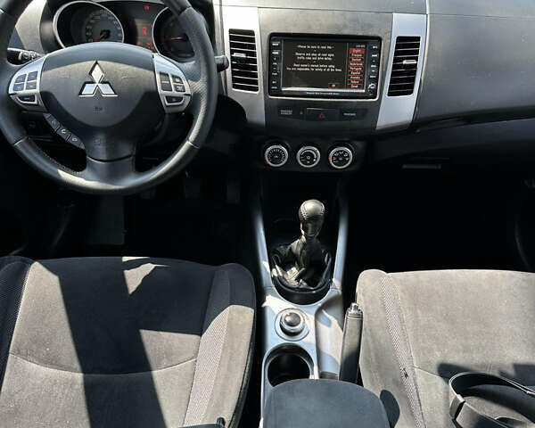Мицубиси Аутлендер 2008 в Кременце на Automoto.ua Серый Мицубиси Аутлендер, объемом двигателя 2.2 л и пробегом 162 тыс. км за 9500 $, фото 18 на Automoto.ua