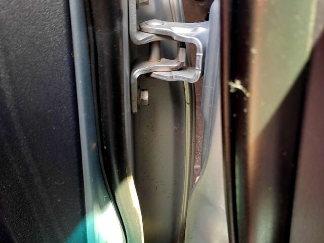 Серый Мицубиси Аутлендер, объемом двигателя 2.4 л и пробегом 216 тыс. км за 10500 $, фото 10 на Automoto.ua