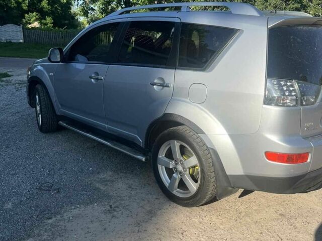 Міцубісі Аутлендер 2008 у Чернігові на Automoto.ua Сірий Міцубісі Аутлендер, об'ємом двигуна 2.4 л та пробігом 245 тис. км за 9200 $, фото 2 на Automoto.ua