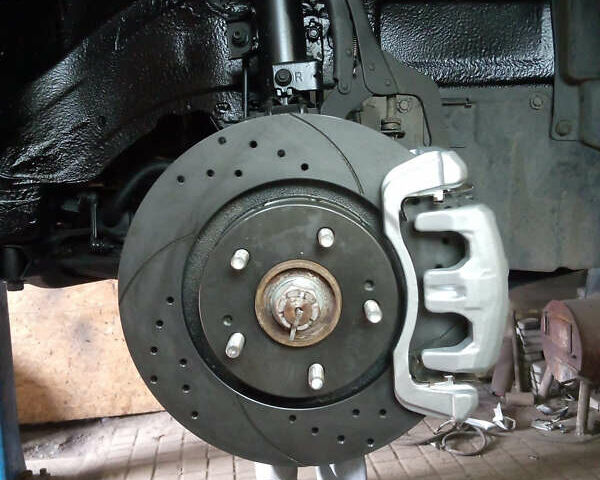 Серый Мицубиси Аутлендер, объемом двигателя 3 л и пробегом 119 тыс. км за 13300 $, фото 10 на Automoto.ua