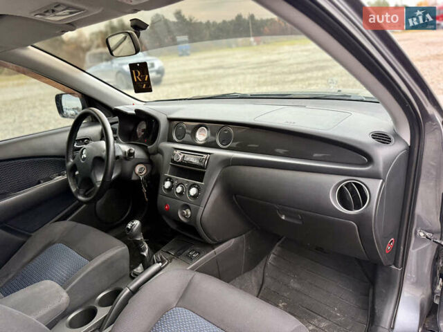 Серый Мицубиси Аутлендер, объемом двигателя 2 л и пробегом 199 тыс. км за 5999 $, фото 11 на Automoto.ua