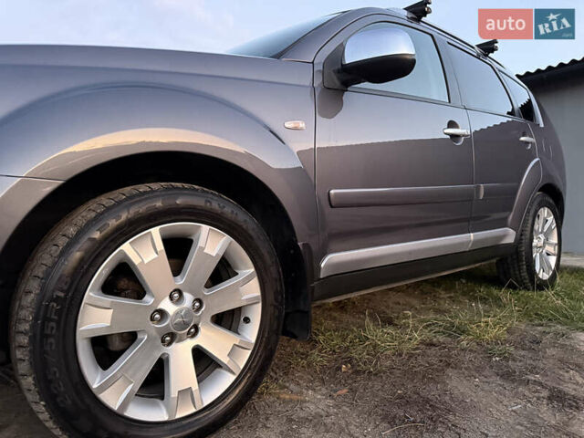 Сірий Міцубісі Аутлендер, об'ємом двигуна 2 л та пробігом 235 тис. км за 8950 $, фото 71 на Automoto.ua