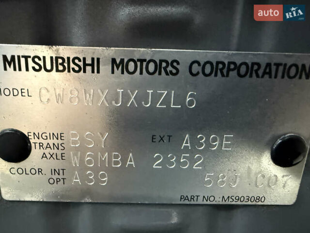 Сірий Міцубісі Аутлендер, об'ємом двигуна 2 л та пробігом 235 тис. км за 8950 $, фото 51 на Automoto.ua