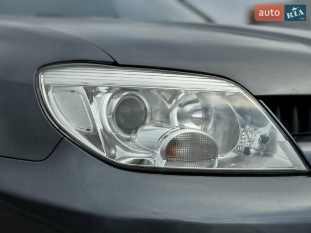 Серый Мицубиси Аутлендер, объемом двигателя 2.38 л и пробегом 254 тыс. км за 7300 $, фото 8 на Automoto.ua