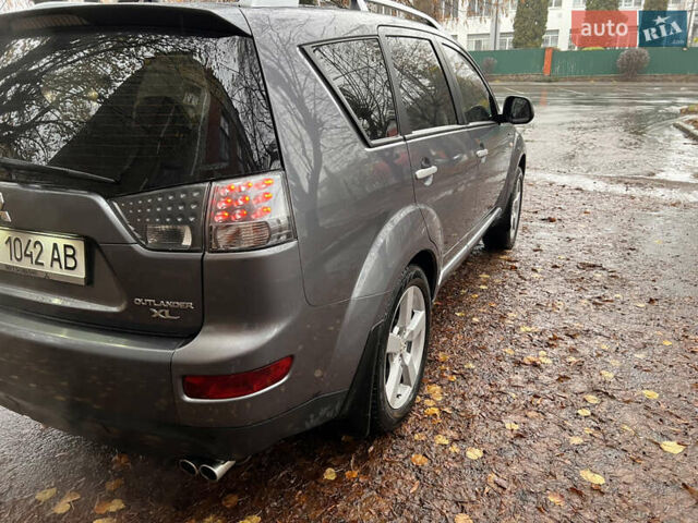 Сірий Міцубісі Аутлендер, об'ємом двигуна 3 л та пробігом 209 тис. км за 9800 $, фото 15 на Automoto.ua