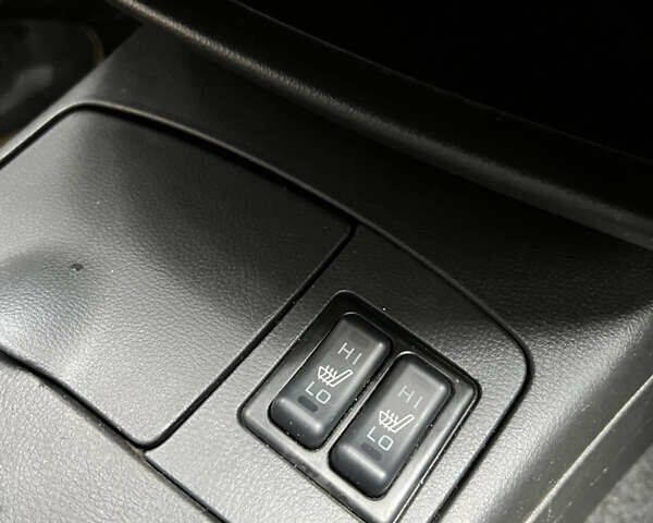 Серый Мицубиси Аутлендер, объемом двигателя 2 л и пробегом 209 тыс. км за 7200 $, фото 20 на Automoto.ua