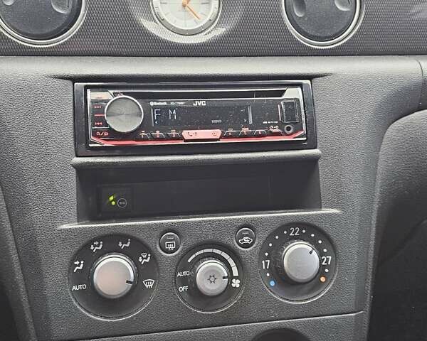 Сірий Міцубісі Аутлендер, об'ємом двигуна 2.38 л та пробігом 230 тис. км за 5700 $, фото 25 на Automoto.ua