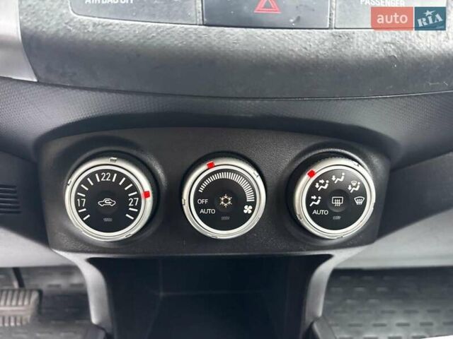 Серый Мицубиси Аутлендер, объемом двигателя 2.4 л и пробегом 237 тыс. км за 8490 $, фото 21 на Automoto.ua