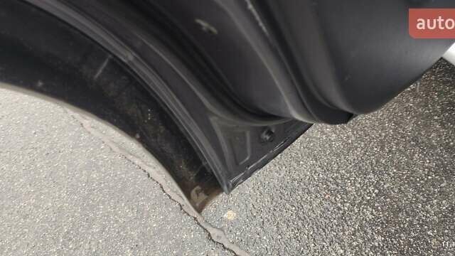 Серый Мицубиси Аутлендер, объемом двигателя 2 л и пробегом 200 тыс. км за 5999 $, фото 25 на Automoto.ua