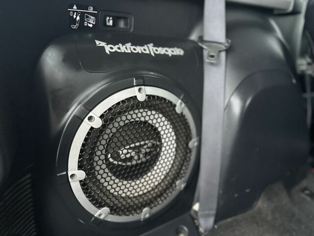 Серый Мицубиси Аутлендер, объемом двигателя 2 л и пробегом 200 тыс. км за 8300 $, фото 20 на Automoto.ua