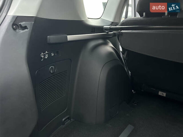 Серый Мицубиси Аутлендер, объемом двигателя 2.4 л и пробегом 61 тыс. км за 11300 $, фото 41 на Automoto.ua