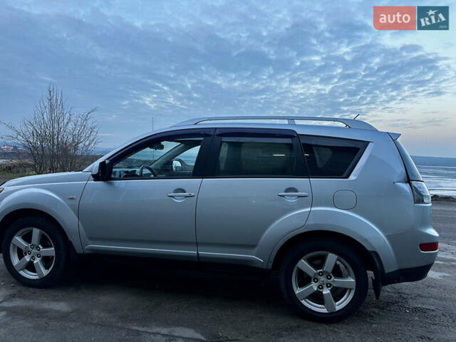Сірий Міцубісі Аутлендер, об'ємом двигуна 2.4 л та пробігом 273 тис. км за 8400 $, фото 12 на Automoto.ua
