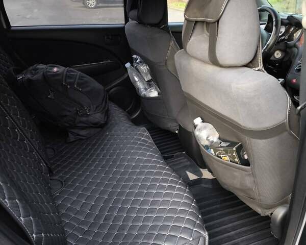 Сірий Міцубісі Аутлендер, об'ємом двигуна 2 л та пробігом 161 тис. км за 7500 $, фото 32 на Automoto.ua