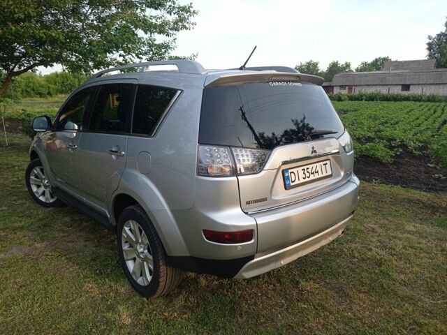 Сірий Міцубісі Аутлендер, об'ємом двигуна 2.4 л та пробігом 190 тис. км за 9200 $, фото 9 на Automoto.ua