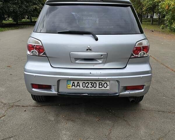 Мицубиси Аутлендер 2008 в Киеве на Automoto.ua Серый Мицубиси Аутлендер, объемом двигателя 2.38 л и пробегом 200 тыс. км за 5900 $, фото 4 на Automoto.ua