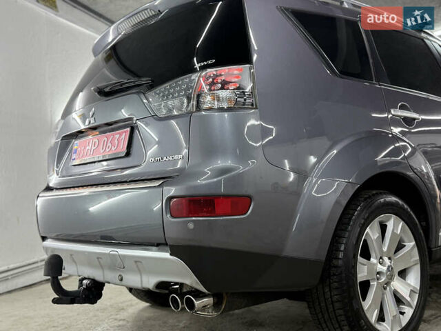 Сірий Міцубісі Аутлендер, об'ємом двигуна 2 л та пробігом 235 тис. км за 8950 $, фото 9 на Automoto.ua