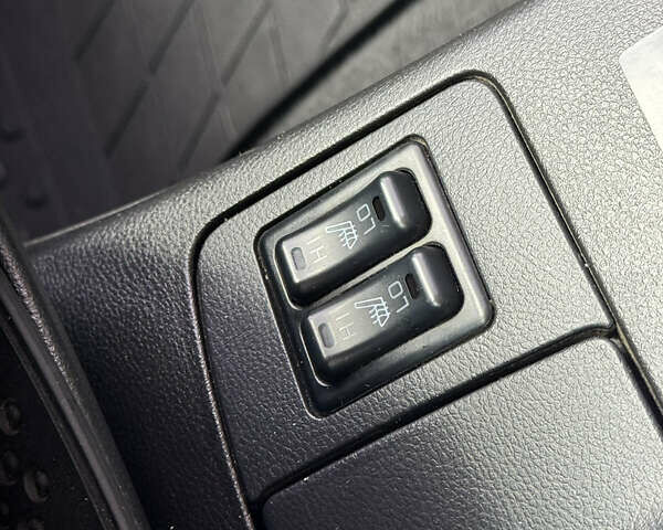 Серый Мицубиси Аутлендер, объемом двигателя 2.38 л и пробегом 254 тыс. км за 7300 $, фото 32 на Automoto.ua