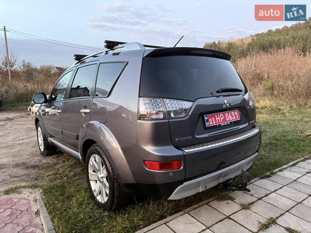 Сірий Міцубісі Аутлендер, об'ємом двигуна 2 л та пробігом 235 тис. км за 8950 $, фото 60 на Automoto.ua