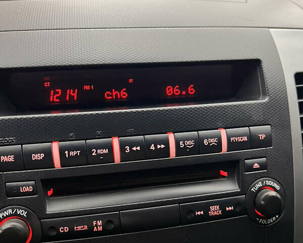 Сірий Міцубісі Аутлендер, об'ємом двигуна 3 л та пробігом 209 тис. км за 9800 $, фото 25 на Automoto.ua