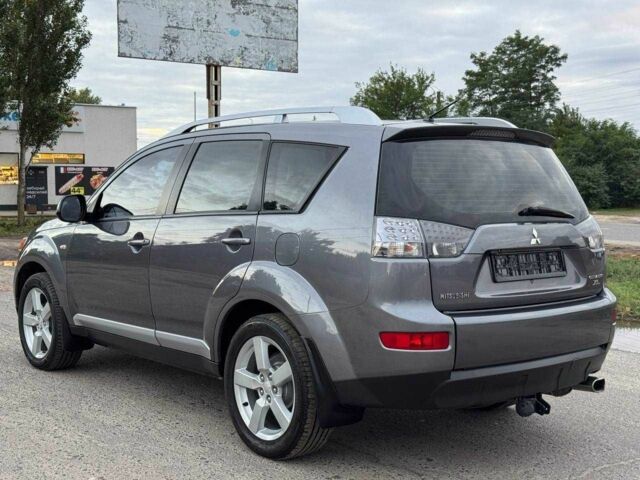 Серый Мицубиси Аутлендер, объемом двигателя 2.4 л и пробегом 171 тыс. км за 9199 $, фото 5 на Automoto.ua