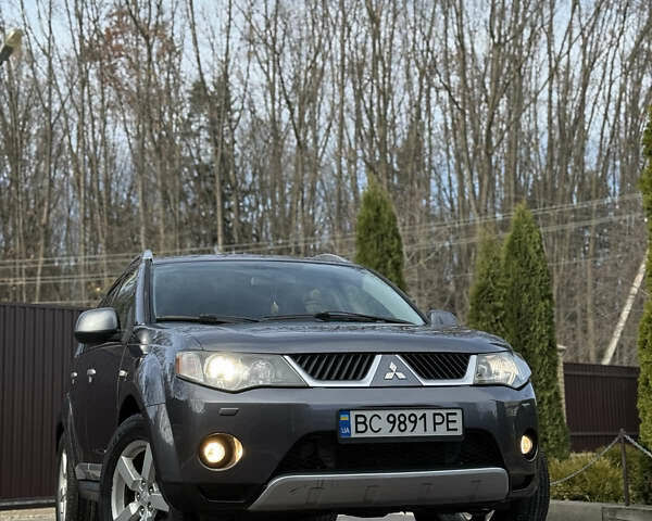 Серый Мицубиси Аутлендер, объемом двигателя 1.97 л и пробегом 242 тыс. км за 8999 $, фото 5 на Automoto.ua