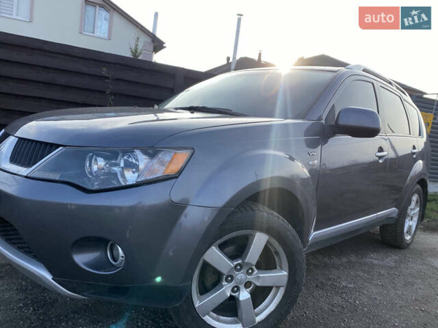 Сірий Міцубісі Аутлендер, об'ємом двигуна 3 л та пробігом 177 тис. км за 8900 $, фото 11 на Automoto.ua