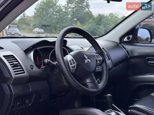 Серый Мицубиси Аутлендер, объемом двигателя 2.4 л и пробегом 172 тыс. км за 9199 $, фото 23 на Automoto.ua