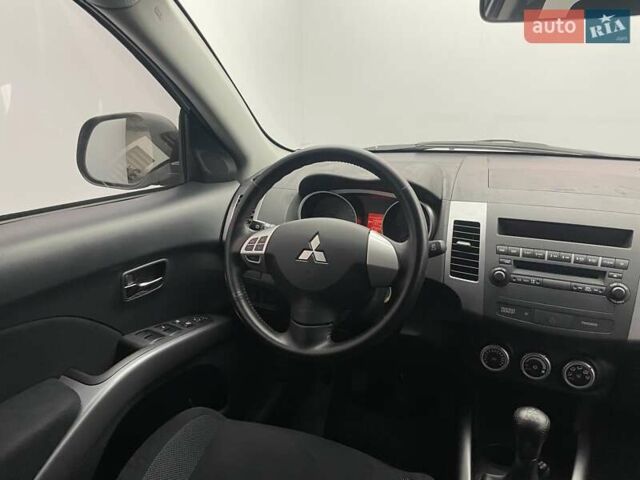 Сірий Міцубісі Аутлендер, об'ємом двигуна 2.4 л та пробігом 74 тис. км за 10676 $, фото 9 на Automoto.ua