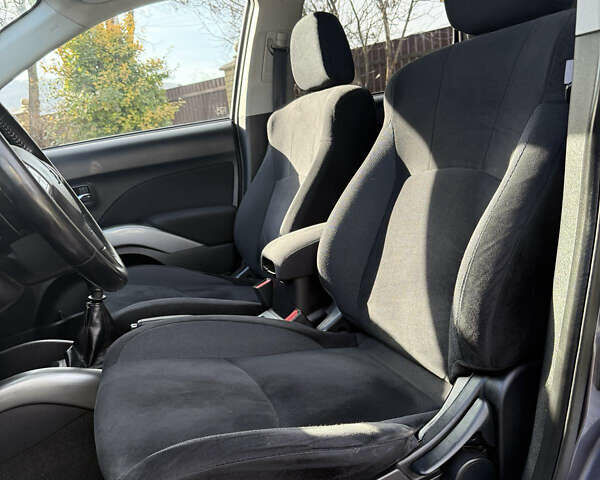 Серый Мицубиси Аутлендер, объемом двигателя 1.97 л и пробегом 242 тыс. км за 8999 $, фото 30 на Automoto.ua