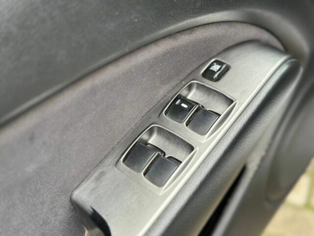 Міцубісі Аутлендер 2009 у Миколаєві на Automoto.ua Сірий Міцубісі Аутлендер, об'ємом двигуна 2 л та пробігом 170 тис. км за 6700 $, фото 4 на Automoto.ua