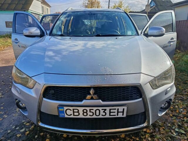 Мицубиси Аутлендер 2009 в Новгород-Северском на Automoto.ua Серый Мицубиси Аутлендер, объемом двигателя 2.2 л и пробегом 242 тыс. км за 11700 $, фото 1 на Automoto.ua
