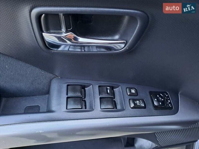 Серый Мицубиси Аутлендер, объемом двигателя 2 л и пробегом 275 тыс. км за 8000 $, фото 13 на Automoto.ua