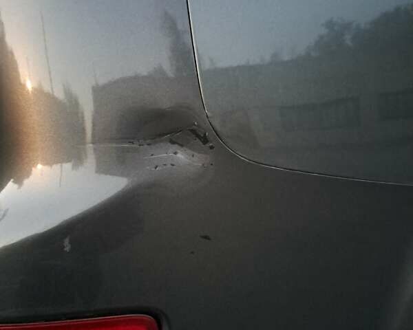 Серый Мицубиси Аутлендер, объемом двигателя 2 л и пробегом 275 тыс. км за 8000 $, фото 29 на Automoto.ua