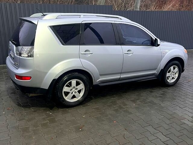 Мицубиси Аутлендер 2009 в Полтаве на Automoto.ua Серый Мицубиси Аутлендер, объемом двигателя 2.4 л и пробегом 223 тыс. км за 8600 $, фото 3 на Automoto.ua