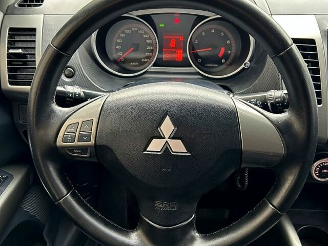 Серый Мицубиси Аутлендер, объемом двигателя 2.4 л и пробегом 153 тыс. км за 11500 $, фото 10 на Automoto.ua