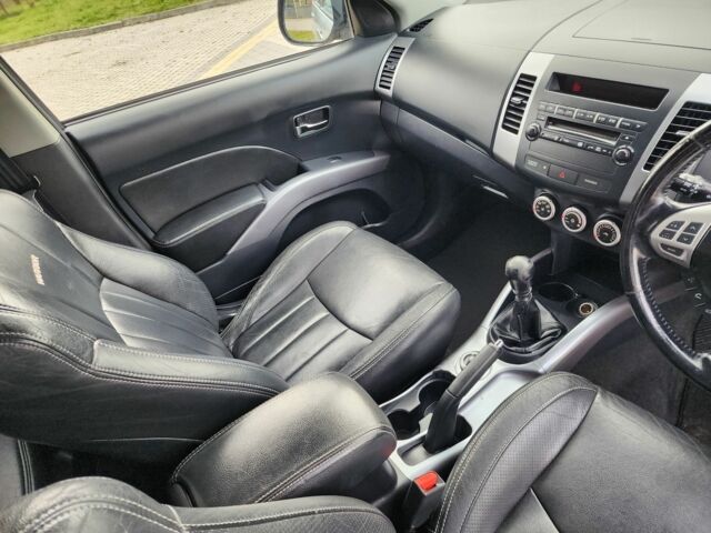 Сірий Міцубісі Аутлендер, об'ємом двигуна 2.2 л та пробігом 82 тис. км за 4066 $, фото 16 на Automoto.ua