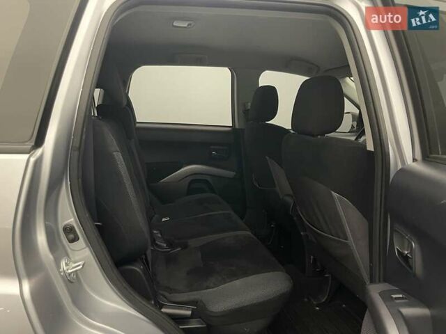 Сірий Міцубісі Аутлендер, об'ємом двигуна 2.4 л та пробігом 74 тис. км за 10676 $, фото 17 на Automoto.ua