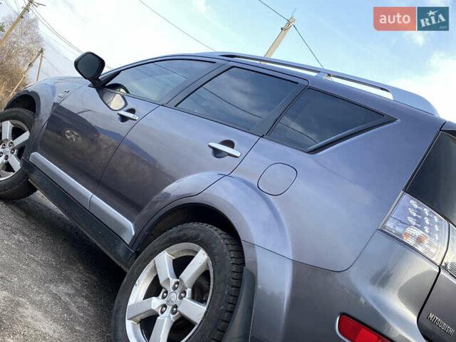 Сірий Міцубісі Аутлендер, об'ємом двигуна 3 л та пробігом 177 тис. км за 8900 $, фото 13 на Automoto.ua