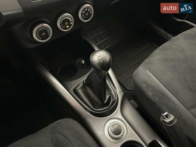 Сірий Міцубісі Аутлендер, об'ємом двигуна 2.4 л та пробігом 74 тис. км за 10676 $, фото 14 на Automoto.ua