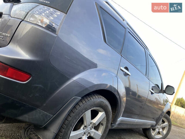 Сірий Міцубісі Аутлендер, об'ємом двигуна 3 л та пробігом 177 тис. км за 8900 $, фото 14 на Automoto.ua